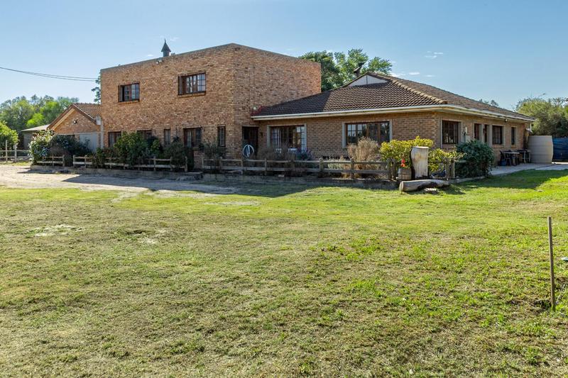 4 Bedroom Property for Sale in Joostenbergvlakte Western Cape